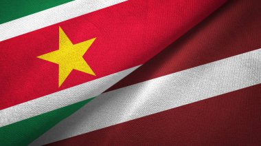 Surinam ve Letonya iki bayrak tekstil kumaş, kumaş doku