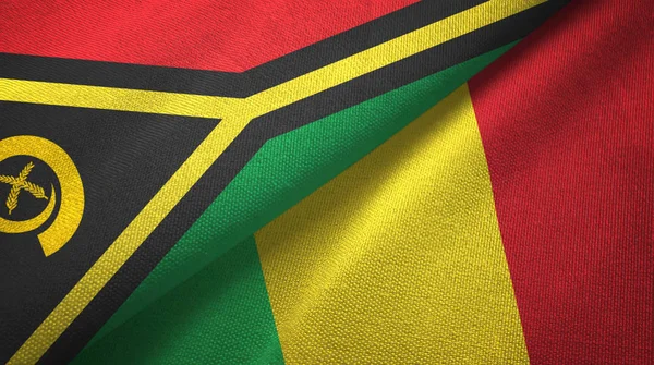 Vanuatu e Mali due bandiere tessuto, tessitura del tessuto — Foto Stock