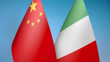 Çin ve İtalya iki bayrak birlikte mavi arkaplan