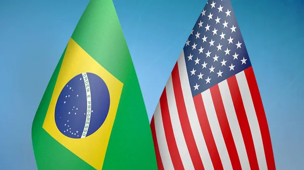 Βραζιλία Και Ηνωμένες Πολιτείες Δύο Σημαίες Μαζί Μπλε Φόντο — Φωτογραφία Αρχείου