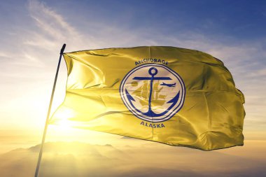 Amerika Birleşik Devletleri bayrağı dalgalanan Alaska Anchorage