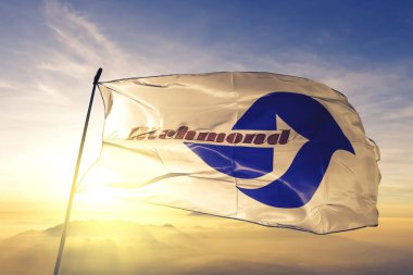 Birleşik Devletler bayrağı dalgalanan Kaliforniya 'dan Richmond