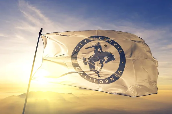 Clovis California Schwenkt Die Flagge Der Vereinigten Staaten — Stockfoto