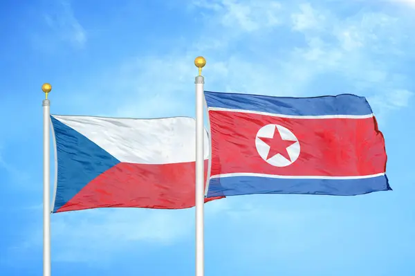 Checa Coreia Norte Duas Bandeiras Mastins Azul Céu Nublado Fundo — Fotografia de Stock