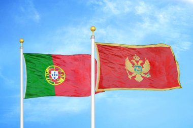 Portekiz ve Karadağ bayrak direkleri ve mavi bulutlu arka planda iki bayrak