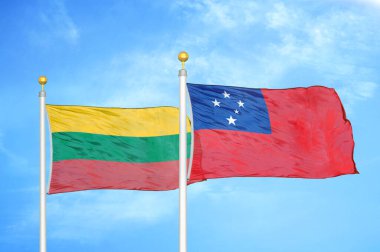 Litvanya ve Samoa bayrak direkleri üzerinde iki bayrak ve mavi bulutlu arka plan