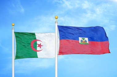 Cezayir ve Haiti bayrak direkleri üzerinde iki bayrak ve mavi bulutlu arka plan