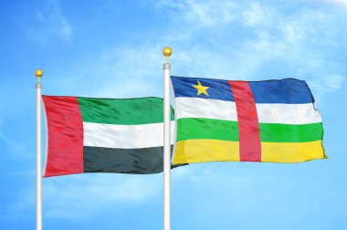 Birleşik Arap Emirlikleri ve Orta Afrika Cumhuriyeti bayrak direkleri üzerinde iki bayrak