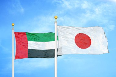 Birleşik Arap Emirlikleri ve Japonya bayrak direğinde iki bayrak