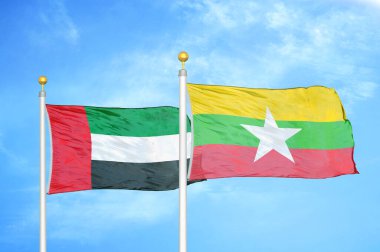 Birleşik Arap Emirlikleri ve Myanmar bayrak direğinde iki bayrak
