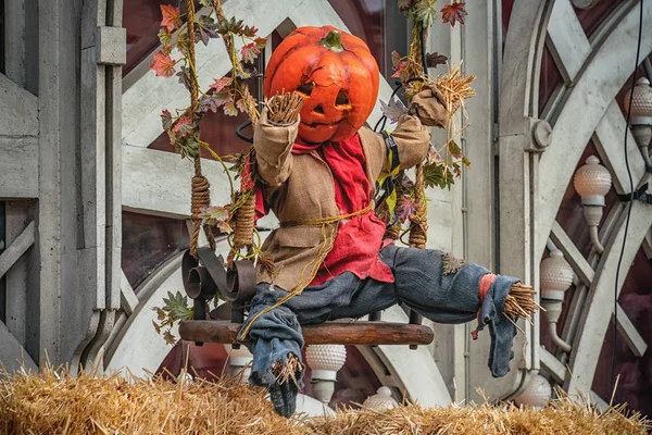 怒り顔が怖いオレンジ ハロウィンかぼちゃの絵 — ストック写真