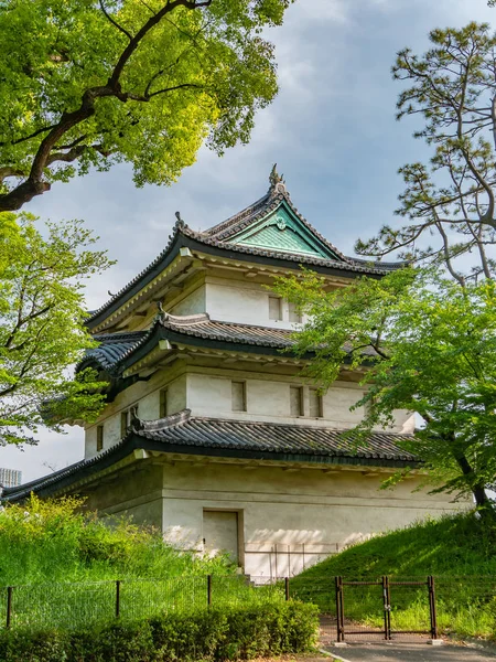 東京帝国庭園エリアのエントランスゲート要塞 — ストック写真