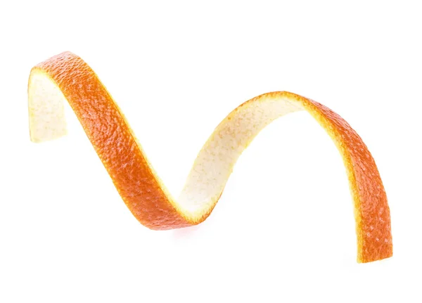 Buccia d'arancia arricciata isolata su fondo bianco — Foto Stock