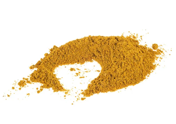 Häufung von Curry-Pulver isoliert auf weißem Hintergrund. volle Tiefe der — Stockfoto