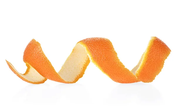 Casca de laranja única sobre um fundo branco , — Fotografia de Stock