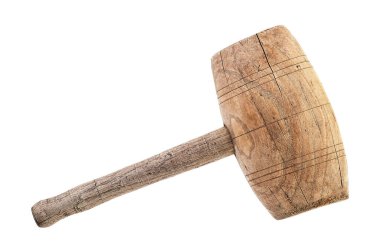 Beyaz arka planda izole edilmiş, eski, ahşap bir çekiç. Klasik ahşap çekiç. Kırsal tahta çekiç..