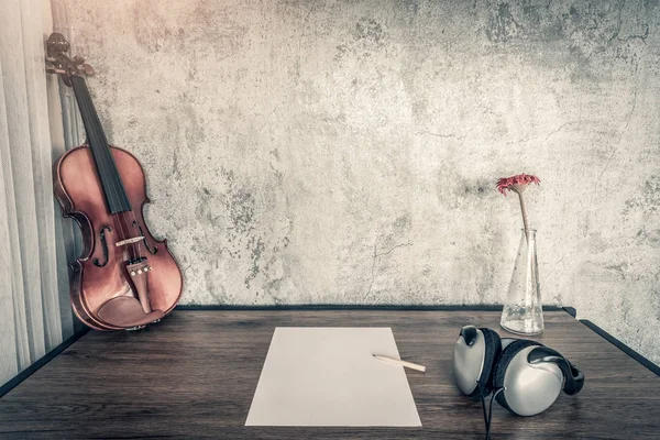 Song Writing Concept Violin Blank Paper Headphone Wooden Desk Copy — Stock Photo, Image