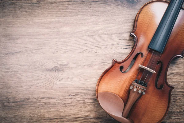 木製の床にクラシックバイオリン 音楽の背景 — ストック写真