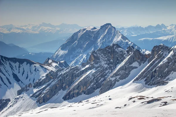 Zasněžené Skalní Stěny Sonnenspitze Hohe Munde Vrchol Mieminger Kette Rozsahu — Stock fotografie