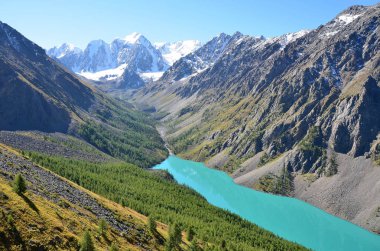 Rusya, Altay dağ Kuzey Chuya sırtın en fazla ve üst açık havada büyük Shavlinskoe göle bakan