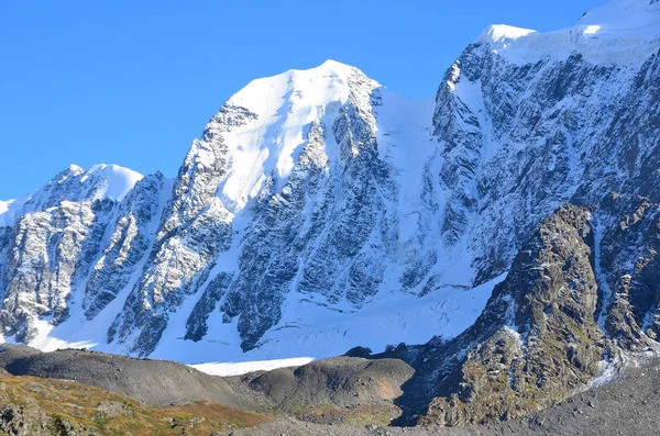山脉的冰川 Skazka Krasavitsa Buity Chuya 阿尔泰山脉 俄罗斯 — 图库照片