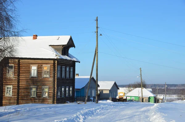 Rusia Región Arkhangelsk Edificios Madera Pueblo Turchasovo Posada Invierno Tiempo —  Fotos de Stock