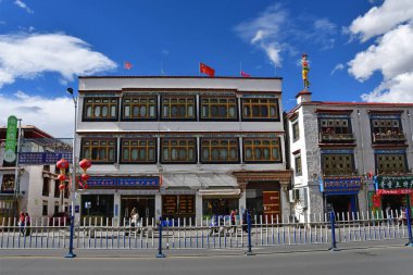 Tibet, Lhasa, Çin, Haziran, 02, 2018. Lhasa Tibet özerk bölgesinin başkenti tipik İnşaat