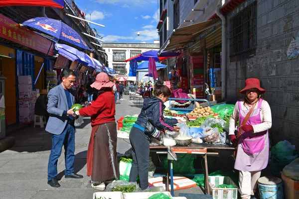 Θιβέτ Λάσα Κίνα Ιουνίου 2018 Street Εμπόριο Λαχανικών Στην Παλιά — Φωτογραφία Αρχείου