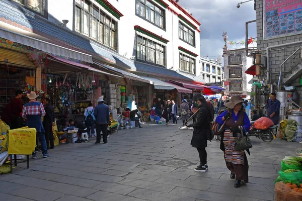 Tibet Lhasa China Junio 2018 Comercio Callejero Casco Antiguo Lhasa —  Fotos de Stock