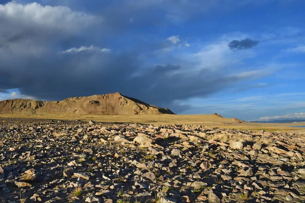 Batı Tibet Kutsal Gölü Dangra Dang Gyu Tso Bulutlu Havalarda — Stok fotoğraf