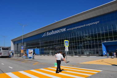 Vladivostok, Rusya Federasyonu, Temmuz, 30,2018. Güneşli günde Vladivostok Havaalanı Knevichi