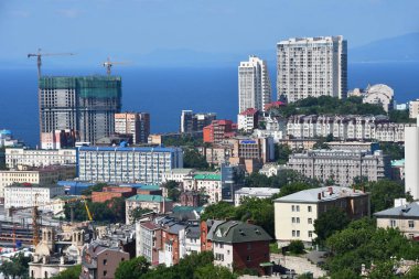 Vladivostok, Rusya Federasyonu, Ağustos, 01,2018. Yaz Vladivostok yüksek noktadan görünümünü