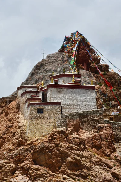 Chiny Tybet Chiu Gompa Klasztor Wzgórzu Nad Brzegiem Jeziora Manasarovar — Zdjęcie stockowe