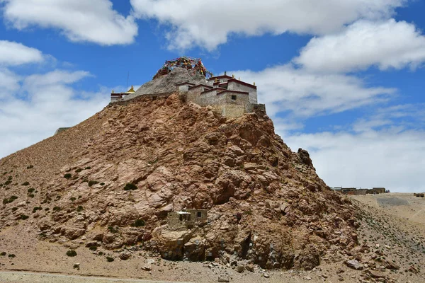 China Tibet Chiu Gompa Monastery Hill Shore Lake Manasarovar — Stock Photo, Image
