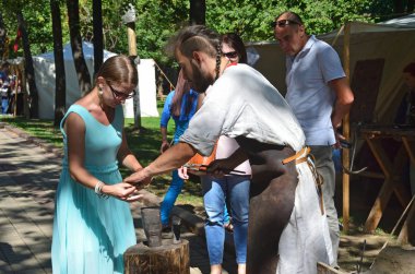 Moskova, Rusya, Ağustos, 12, 2018. Demircilik Chistoprudny Bulvarı'nda sınıf 