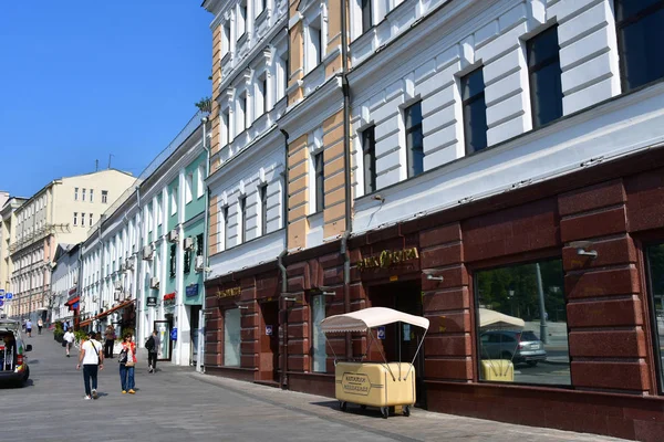 Moskva Rusko Září 2018 Lidí Kteří Jdou Lubyansky Pasáži Létě — Stock fotografie