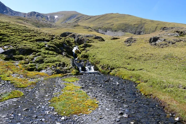 Russia Caucasus Arkhyz Small Waterfall Source River Gabulu Chat Sunny — Stock Photo, Image