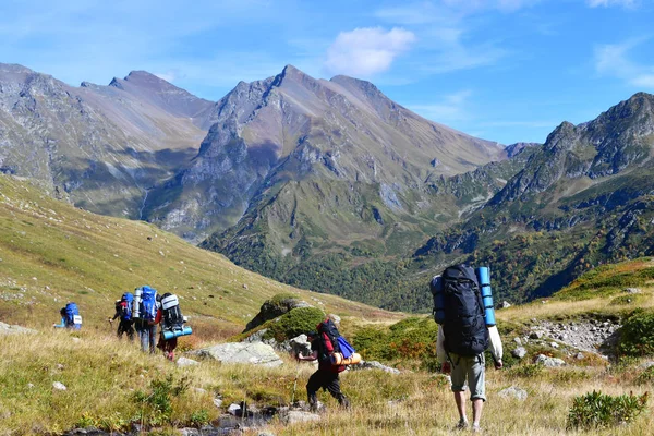 Arkhyz Rusia Cáucaso Septiembre 2018 Turistas Las Montañas Arkhyz Septiembre —  Fotos de Stock