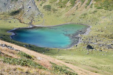 Rusya, Arkhyz. Zaprudnoye Gölü'nden yüksek noktası