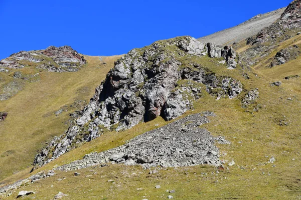 Rusland Arkhyz Stone Idool Van Vallei Van Rivier Atsgara Herfst — Stockfoto