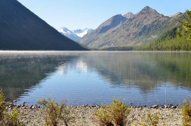 Rusya, altay bölgesi, Ust-Koksinsky bölgesi, alt Multinskoye Gölü BM sabah