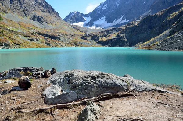 Rússia Montanhas Altai Lago Kuyguk Kuiguk Outono — Fotografia de Stock