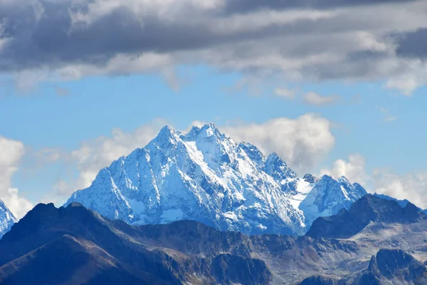 Montaña Cubierta Nieve Pshish Rusia Karachay Cherkessia Arkhyz —  Fotos de Stock