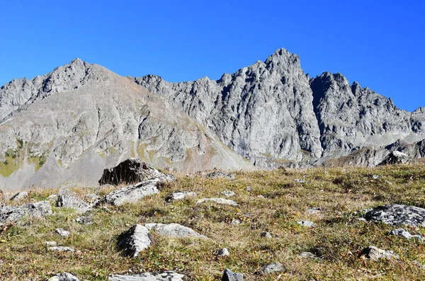 Rusia Arkhyz Las Montañas Zona Zagedanskoye Pyatiozerye Otoño Día Soleado — Foto de Stock