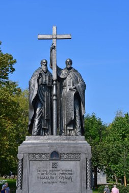 Moskova, Rusya, Eylül, 01, 2018. Cyril ve Methodius anıt Slavyanskaya Meydanı Güz