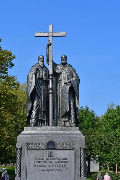 Moscú Rusia Septiembre 2018 Monumento Cirilo Metodio Plaza Slavyanskaya Otoño — Foto de Stock