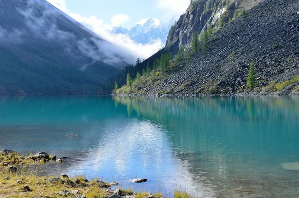 Büyük Shavlinskoe Gölü, Altay Dağları, Rusya Federasyonu