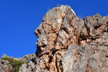 Tibet, geoglyphs kaya, kutsal Gölü Nam-teknik destek (Nam Tso) mavi gökyüzü, deniz seviyesinden 4718 metre karşı kıyısında
