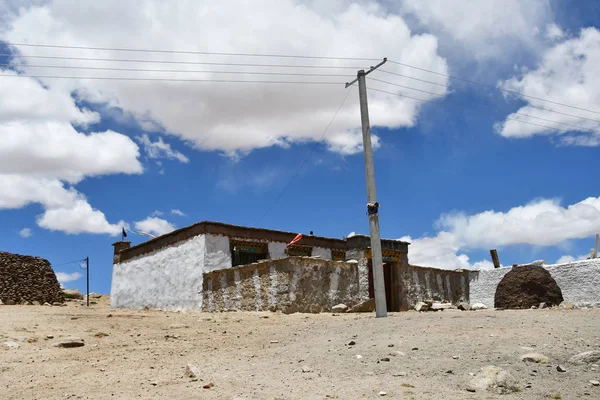 Tybet Typowy Dom Wiejski Miejscowości Wysoka Góra — Zdjęcie stockowe