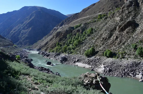 Tybet Rzeki Brahmaputra Słoneczny Dzień — Zdjęcie stockowe